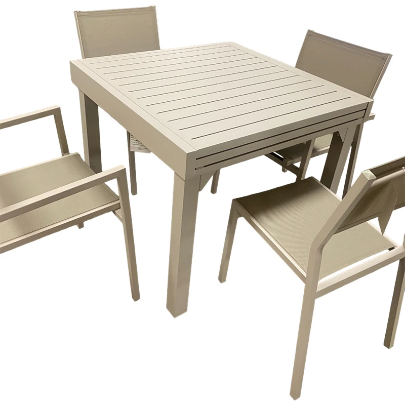 Set tavolo estensibile per esterni